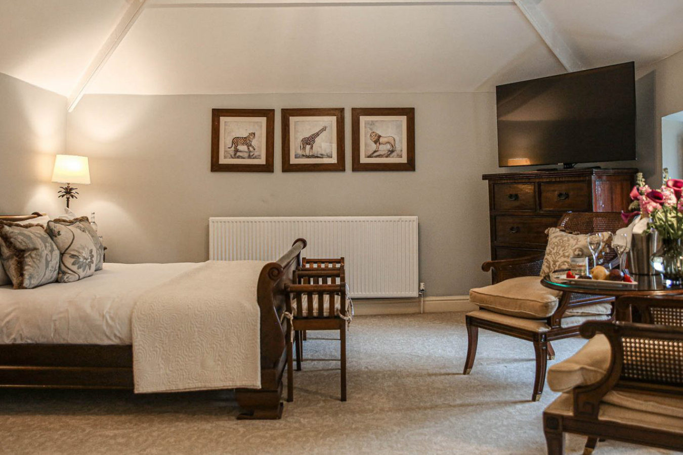 Manor Room