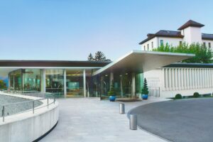 Review - We Check in to Clinique La Prairie, Switzerland