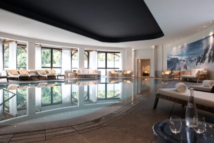 Review - We Check in to Hotel Royal & evianSPA at Evian Resort