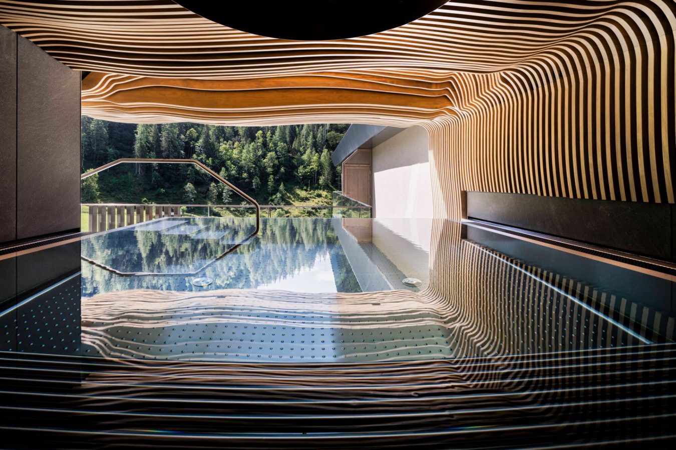 Austria's Hotel Lürzerhof Unveils Spectacular Rooftop Wellness Sanctuary Following €10 Million Transformation