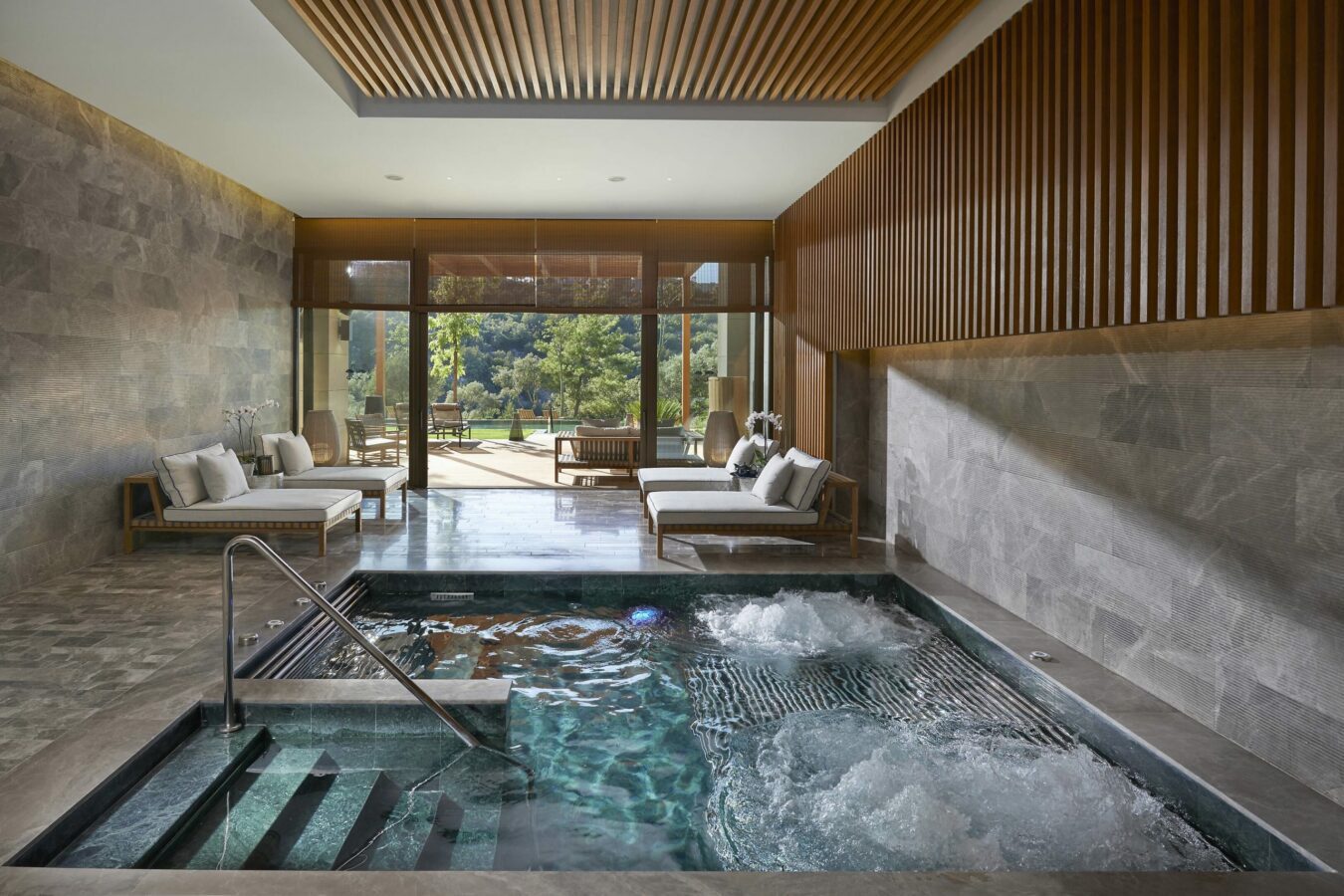 Review - We Check in to Mandarin Oriental Bodrum, Turkey