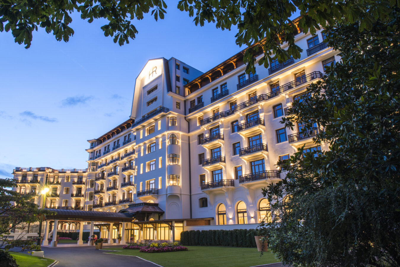Review - We Check in to Hotel Royal & evianSPA at Evian Resort