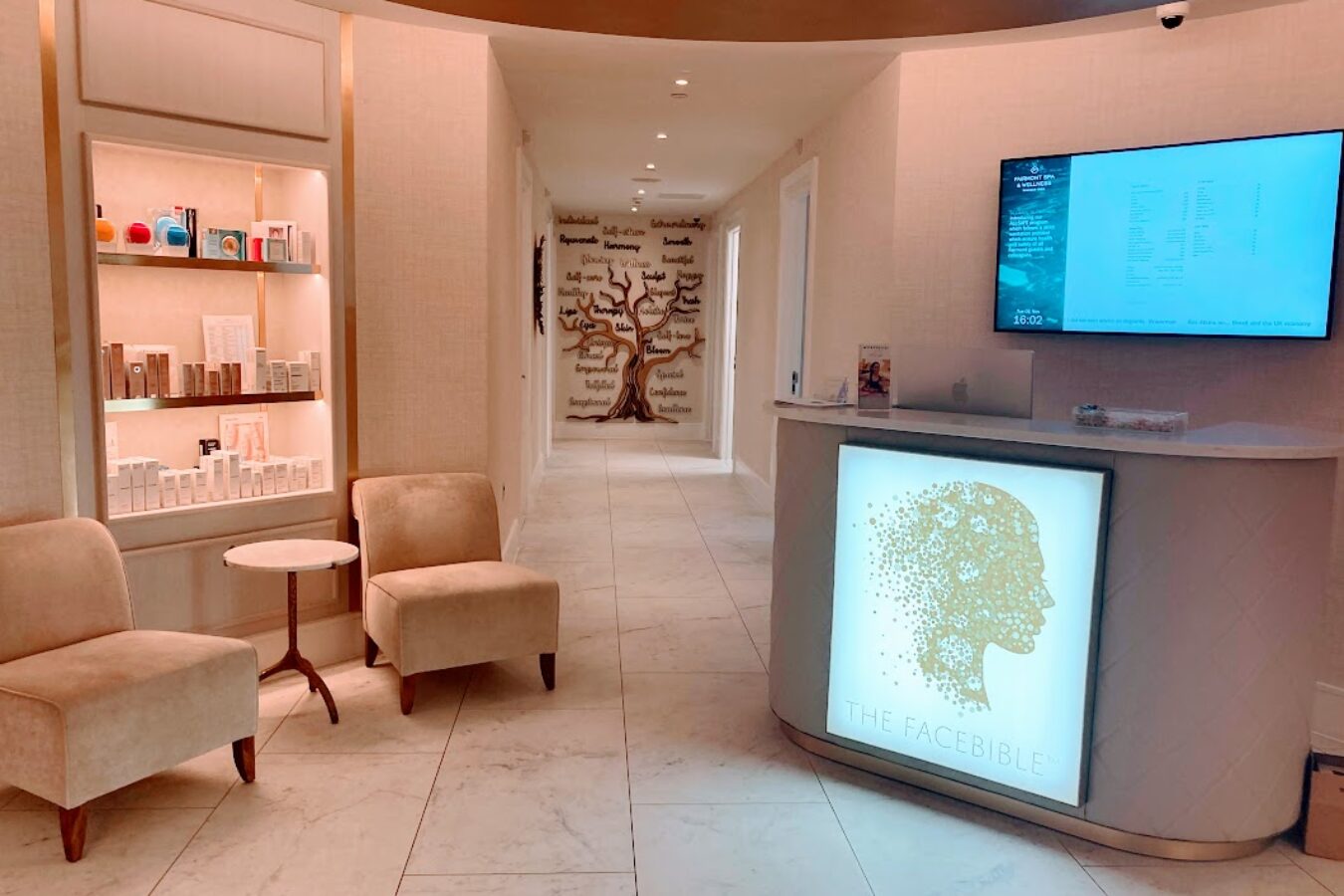 Review - We Check in to Fairmont Windsor Park