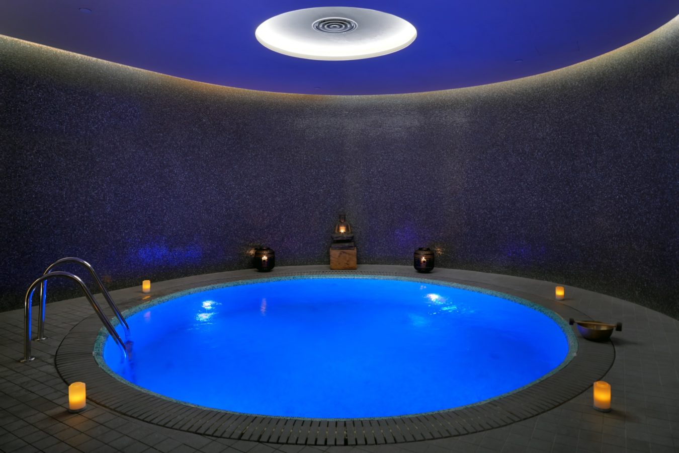 watsu-pool-7624-a4-1350x900.jpg